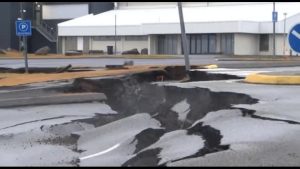 in-islanda-le-crepe-sulle-strade-a-causa-dell’attivita-sismica